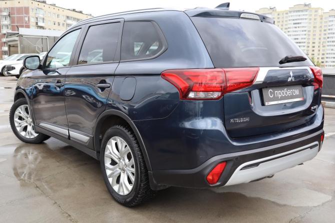 Mitsubishi Outlander III Рестайлинг 3 с пробегом 2020 года, цена 2 349 000 рублей, 78000 км, внедорожник, Автокод Объявления