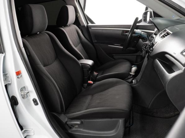 Suzuki Swift IV с пробегом 2013 года, цена 1 000 000 рублей, 128091 км, хэтчбек, Автокод Объявления