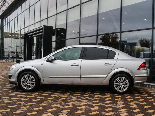 Opel Astra H Рестайлинг с пробегом 2010 года, цена 580 000 рублей, 119500 км, седан, Автокод Объявления