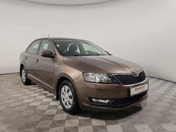 Skoda Rapid I Рестайлинг с пробегом 2019 года, цена 1 290 000 рублей, 57775 км, лифтбек, Автокод Объявления