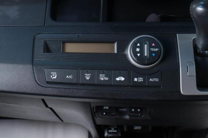 Honda Freed I с пробегом 2012 года, цена 1 439 000 рублей, 160000 км, компактвэн, Автокод Объявления