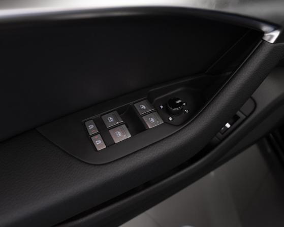 Audi A6 V (C8) Рестайлинг с пробегом 2025 года, цена 5 050 000 рублей, 4135 км, седан, Автокод Объявления