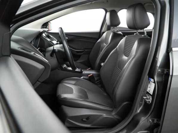 Ford Focus III Рестайлинг с пробегом 2016 года, цена 1 339 111 рублей, 92577 км, седан, Автокод Объявления