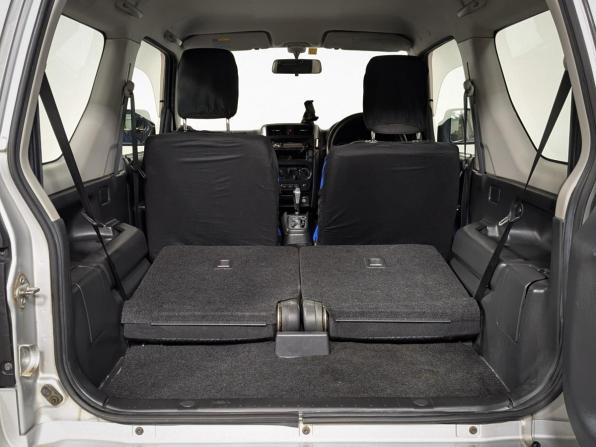 Suzuki Jimny III Рестайлинг 2 с пробегом 2016 года, цена 1 074 900 рублей, 58000 км, внедорожник, Автокод Объявления