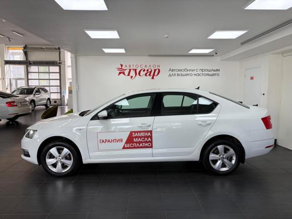 Skoda Octavia III (A7) Рестайлинг с пробегом 2020 года, цена 2 098 000 рублей, 42602 км, лифтбек, Автокод Объявления