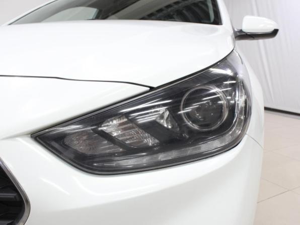 Hyundai Solaris II с пробегом 2019 года, цена 1 348 000 рублей, 133955 км, седан, Автокод Объявления