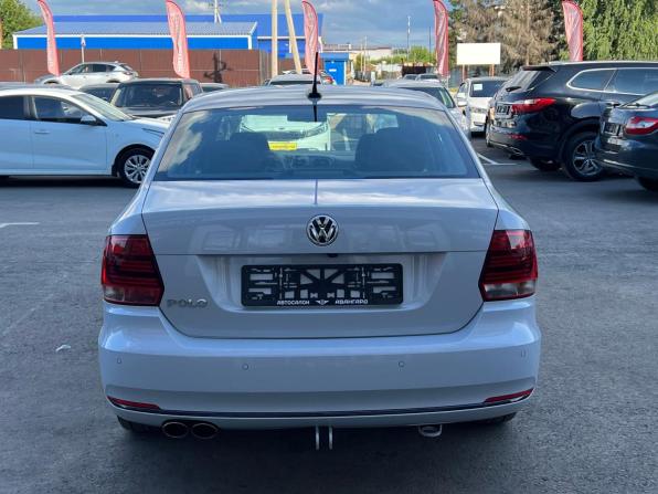 Volkswagen Polo V Рестайлинг с пробегом 2018 года, цена 1 100 000 рублей, 257359 км, седан, Автокод Объявления