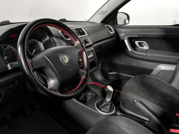 Skoda Roomster I с пробегом 2008 года, цена 379 000 рублей, 217000 км, компактвэн, Автокод Объявления