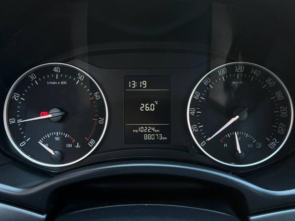 Skoda Octavia II (A5) Рестайлинг с пробегом 2012 года, цена 700 000 рублей, 87000 км, лифтбек, Автокод Объявления