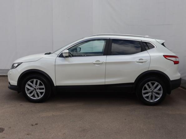 Nissan Qashqai II с пробегом 2017 года, цена 1 625 000 рублей, 80953 км, внедорожник, Автокод Объявления