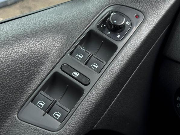Volkswagen Tiguan I с пробегом 2011 года, цена 979 000 рублей, 259539 км, внедорожник, Автокод Объявления