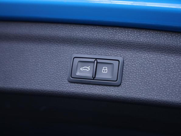 Audi Q3 II (F3) с пробегом 2019 года, цена 2 599 000 рублей, 106971 км, внедорожник, Автокод Объявления