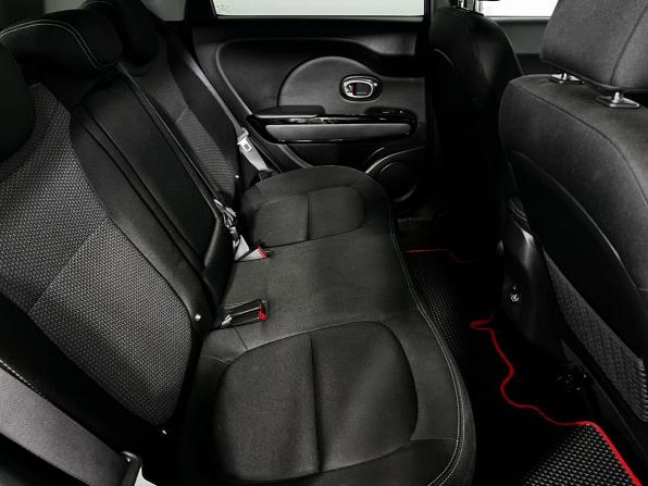 Kia Soul II Рестайлинг с пробегом 2017 года, цена 1 660 000 рублей, 135238 км, хэтчбек, Автокод Объявления