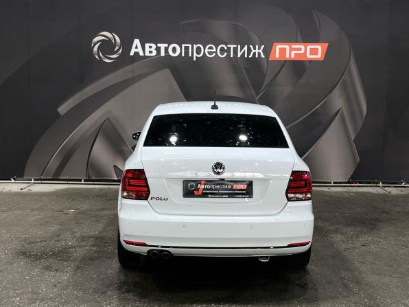 Volkswagen Polo V Рестайлинг с пробегом 2018 года, цена 1 170 000 рублей, 131092 км, седан, Автокод Объявления