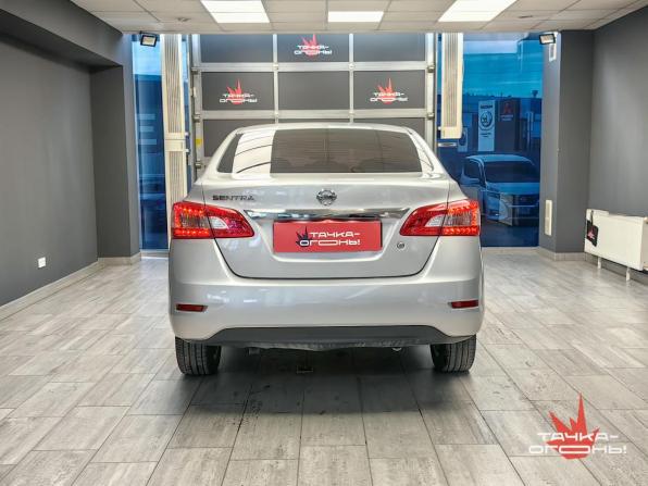 Nissan Sentra VII (B17) с пробегом 2015 года, цена 798 000 рублей, 215000 км, седан, Автокод Объявления