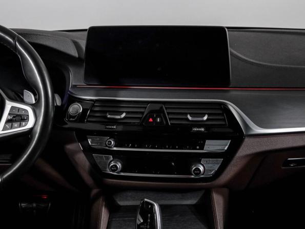 BMW 5 серии VII (G30/G31/G38) Рестайлинг с пробегом 2021 года, цена 6 200 000 рублей, 117422 км, седан, Автокод Объявления