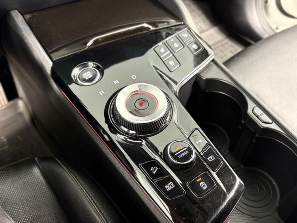 Kia Sportage V с пробегом 2022 года, цена 4 316 000 рублей, 65586 км, внедорожник, Автокод Объявления