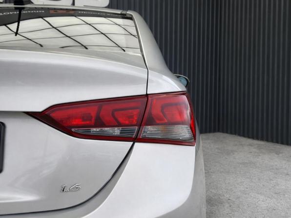 Hyundai Solaris II с пробегом 2018 года, цена 1 357 000 рублей, 86226 км, седан, Автокод Объявления
