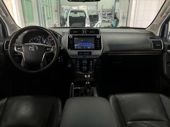 Toyota Land Cruiser Prado 150 Series Рестайлинг 2 с пробегом 2018 года, цена 4 750 000 рублей, 89426 км, внедорожник, Автокод Объявления