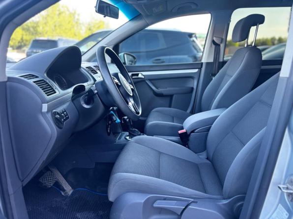 Volkswagen Touran I Рестайлинг 2 с пробегом 2011 года, цена 1 050 000 рублей, 189427 км, компактвэн, Автокод Объявления
