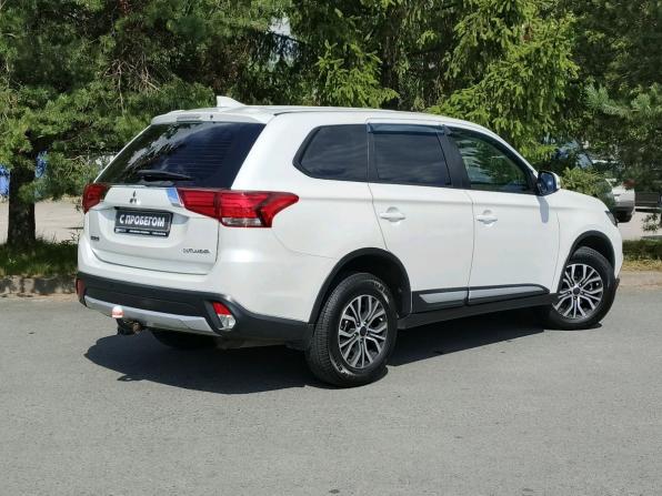 Mitsubishi Outlander III Рестайлинг 2 с пробегом 2017 года, цена 1 775 000 рублей, 176062 км, внедорожник, Автокод Объявления