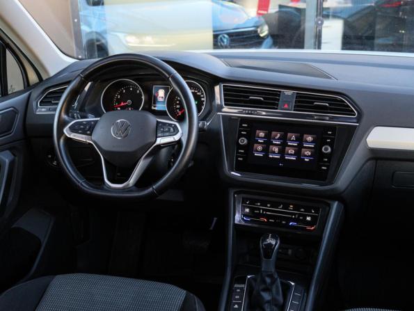 Volkswagen Tiguan II Рестайлинг с пробегом 2021 года, цена 2 599 000 рублей, 53500 км, внедорожник, Автокод Объявления