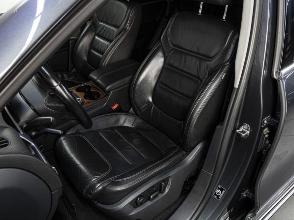 Volkswagen Touareg II с пробегом 2014 года, цена 1 950 000 рублей, 306909 км, внедорожник, Автокод Объявления