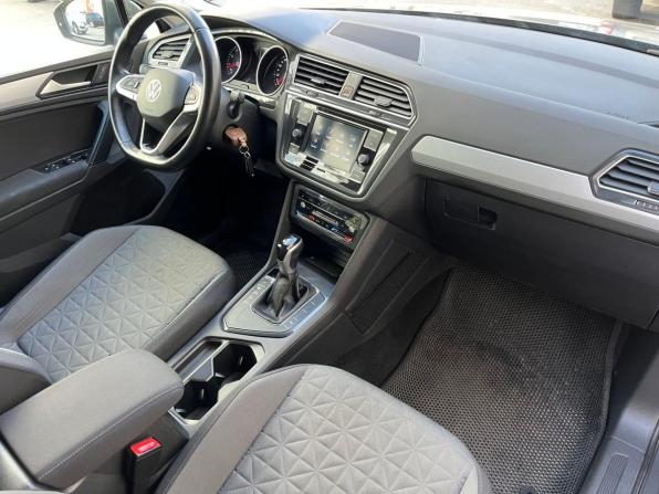 Volkswagen Tiguan II Рестайлинг с пробегом 2021 года, цена 2 299 000 рублей, 125721 км, внедорожник, Автокод Объявления