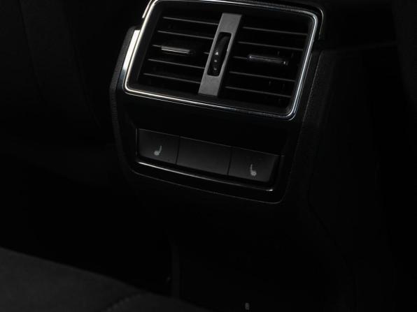 Skoda Karoq I с пробегом 2021 года, цена 2 099 000 рублей, 106187 км, внедорожник, Автокод Объявления