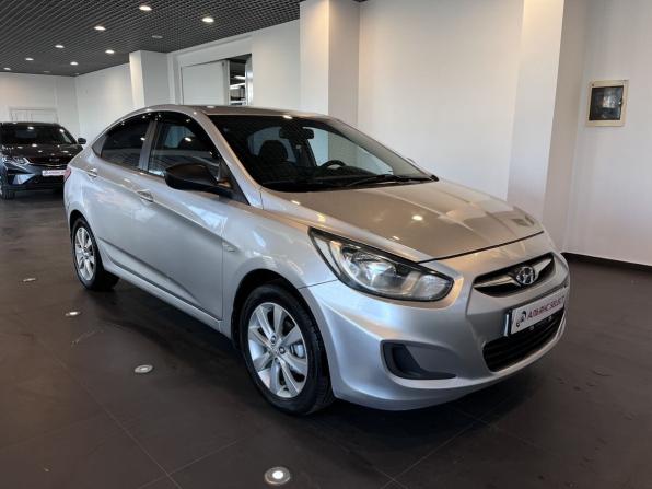 Hyundai Solaris I с пробегом 2012 года, цена 675 000 рублей, 168172 км, седан, Автокод Объявления