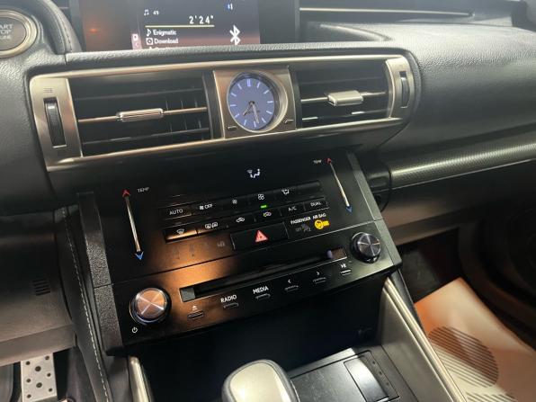 Lexus IS III с пробегом 2013 года, цена 2 122 900 рублей, 168212 км, седан, Автокод Объявления