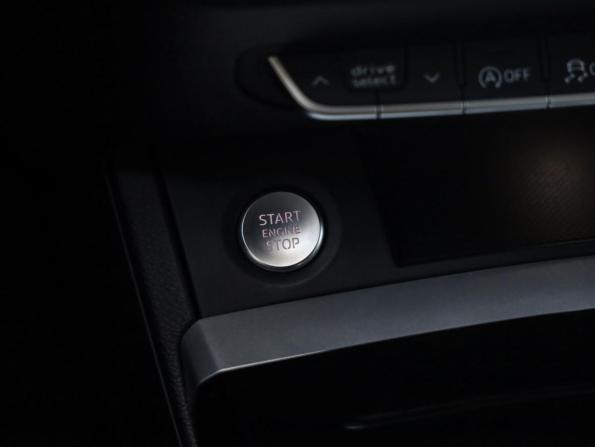 Audi Q5 II (FY) Рестайлинг с пробегом 2021 года, цена 4 978 777 рублей, 25000 км, внедорожник, Автокод Объявления