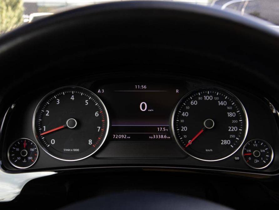 Volkswagen Touareg II Рестайлинг Москва  - изображение 9
