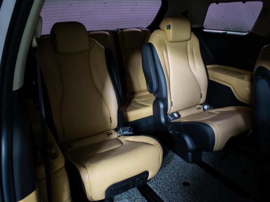 Kia Carnival IV Москва  - изображение 9
