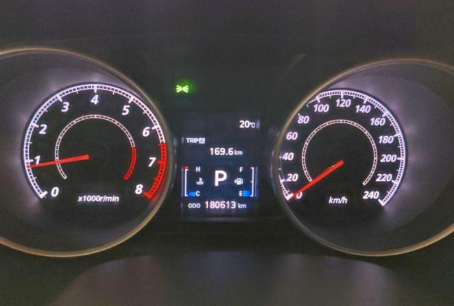 Mitsubishi Outlander II Рестайлинг с пробегом 2011 года, цена 1 150 000 рублей, 180000 км, внедорожник, Автокод Объявления