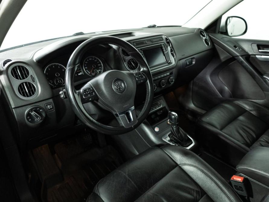 Volkswagen Tiguan I Рестайлинг Санкт-Петербург  - изображение 12