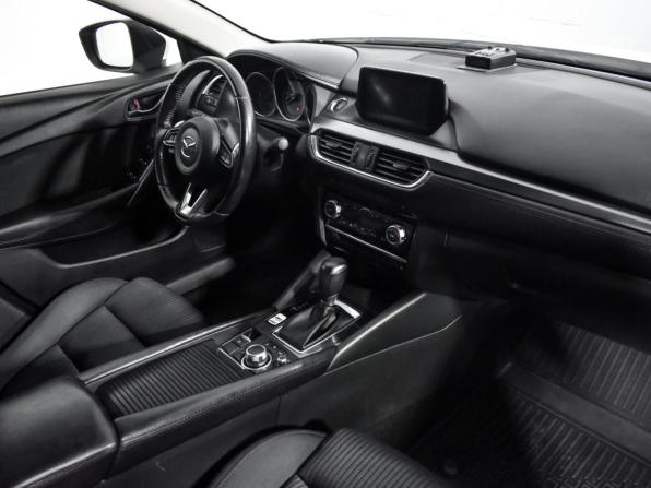 Mazda 6 III (GJ) Рестайлинг с пробегом 2017 года, цена 1 924 600 рублей, 92240 км, седан, Автокод Объявления