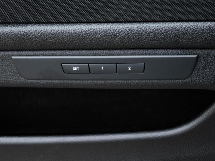 BMW 5 серии VI (F10/F11/F07) Рестайлинг Ставрополь  - изображение 25