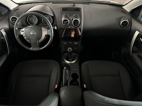 Nissan Qashqai I с пробегом 2009 года, цена 680 000 рублей, 327905 км, внедорожник, Автокод Объявления