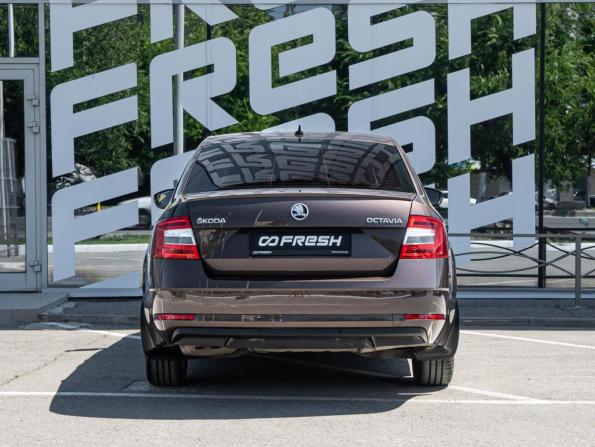 Skoda Octavia III (A7) Рестайлинг с пробегом 2018 года, цена 1 874 000 рублей, 184856 км, лифтбек, Автокод Объявления