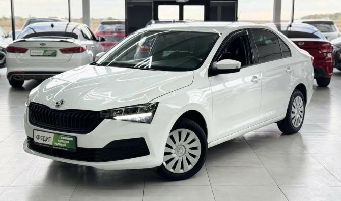 Skoda Rapid II с пробегом 2021 года, цена 1 549 000 рублей, 82000 км, лифтбек, Автокод Объявления