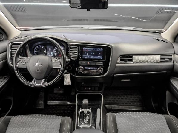 Mitsubishi Outlander III Рестайлинг 2 с пробегом 2018 года, цена 2 235 000 рублей, 68600 км, внедорожник, Автокод Объявления