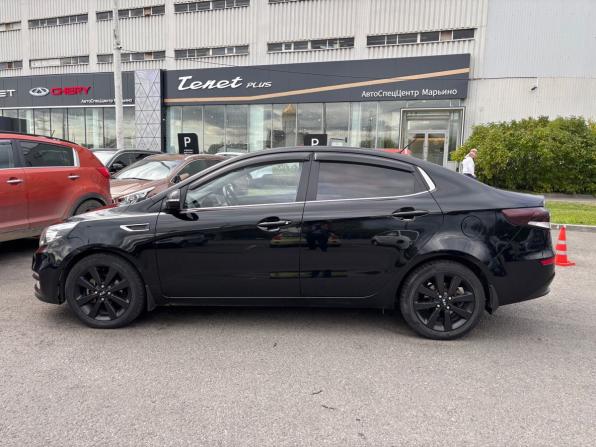 Kia Rio III Рестайлинг с пробегом 2015 года, цена 1 070 000 рублей, 170000 км, седан, Автокод Объявления