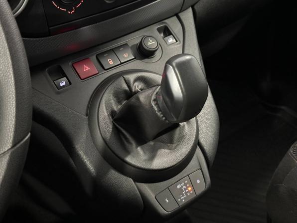 Citroen Berlingo II Рестайлинг 2 с пробегом 2021 года, цена 1 710 000 рублей, 115383 км, компактвэн, Автокод Объявления