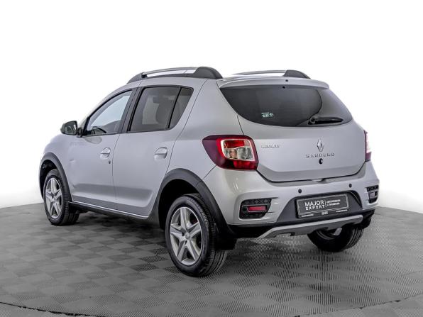 Renault Sandero II с пробегом 2017 года, цена 999 000 рублей, 148029 км, хэтчбек, Автокод Объявления