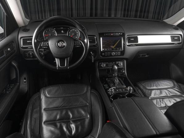 Volkswagen Touareg II с пробегом 2013 года, цена 2 564 000 рублей, 217891 км, внедорожник, Автокод Объявления