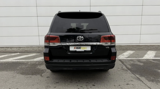 Toyota Land Cruiser 200 Series Рестайлинг 1 с пробегом 2013 года, цена 4 200 000 рублей, 256785 км, внедорожник, Автокод Объявления