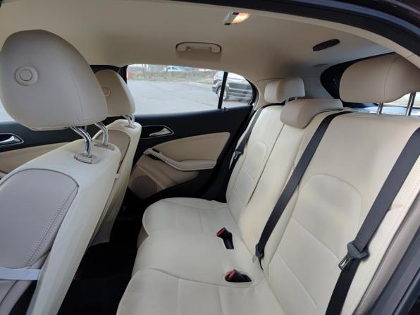 Mercedes-Benz GLA I (X156) Рестайлинг с пробегом 2018 года, цена 2 808 000 рублей, 58133 км, внедорожник, Автокод Объявления