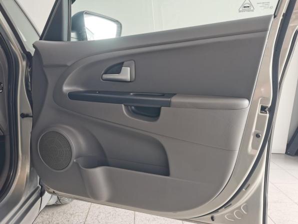 Kia Venga I с пробегом 2011 года, цена 895 000 рублей, 158270 км, минивэн, Автокод Объявления
