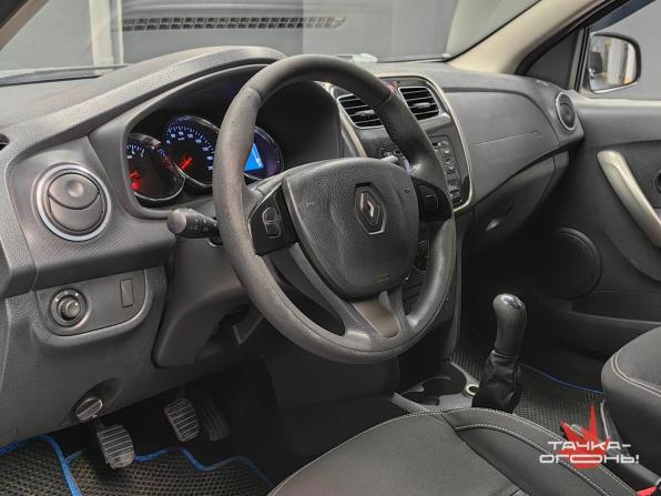 Renault Logan II с пробегом 2014 года, цена 548 000 рублей, 179000 км, седан, Автокод Объявления